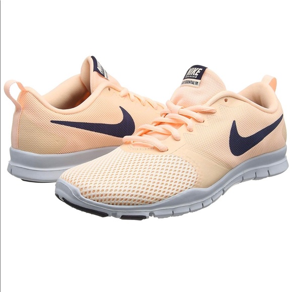 Nike Flex Essential TR Leather Women's Training Shoe Nike Flex Essential TR Leather Women's Training Shoe